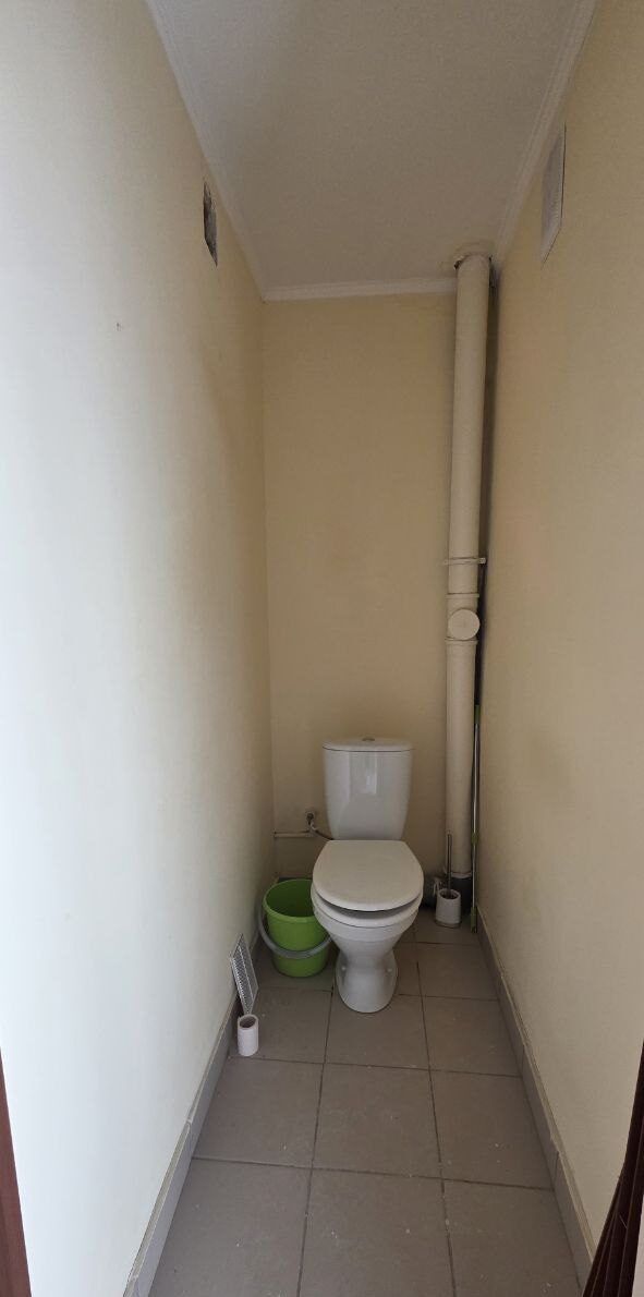 Původní WC před rekonstrukcí