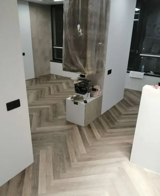 Pokládka podlahy z naší realizace – ukázka 18