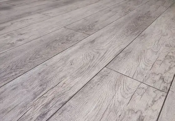Pokládka podlahy z naší realizace – ukázka 47