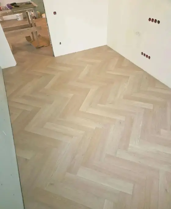 Pokládka podlahy z naší realizace – ukázka 145