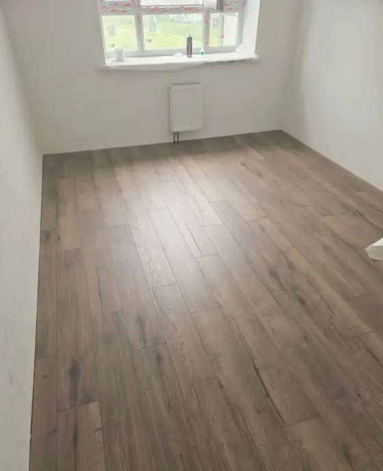 Pokládka podlahy z naší realizace – ukázka 155
